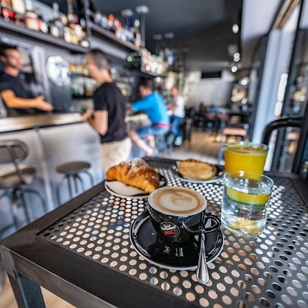 كوارتو سانتيلينا Spritz Bed & Breakfast المظهر الخارجي الصورة